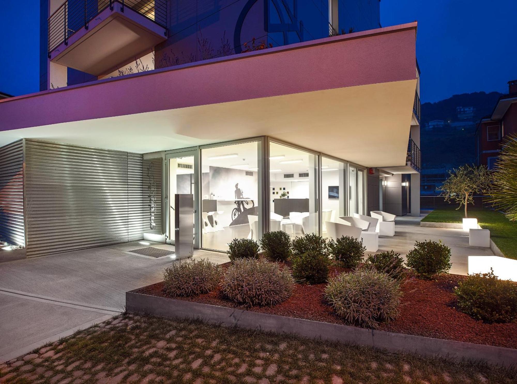 Gardabike Residence Torbole Sul Garda Ngoại thất bức ảnh