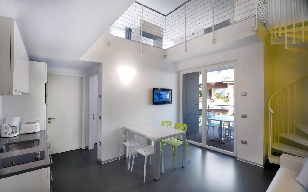 Gardabike Residence Torbole Sul Garda Phòng bức ảnh